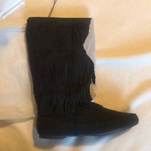 BNWT & box Arizona boots